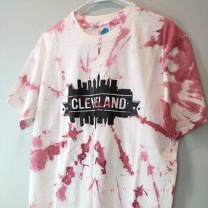 NWT Cleveland Tie-Dyed T-Shirt Size L